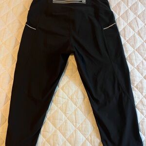 Athleta cropped leggings ( 2 pair)